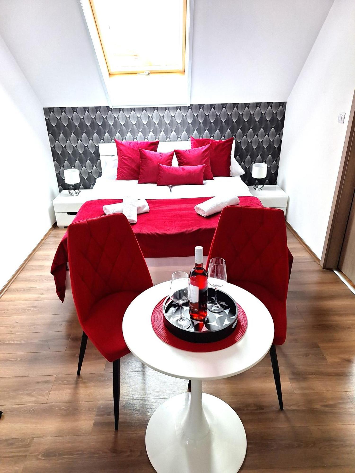 Happy Home Apartman Miskolc Eksteriør billede